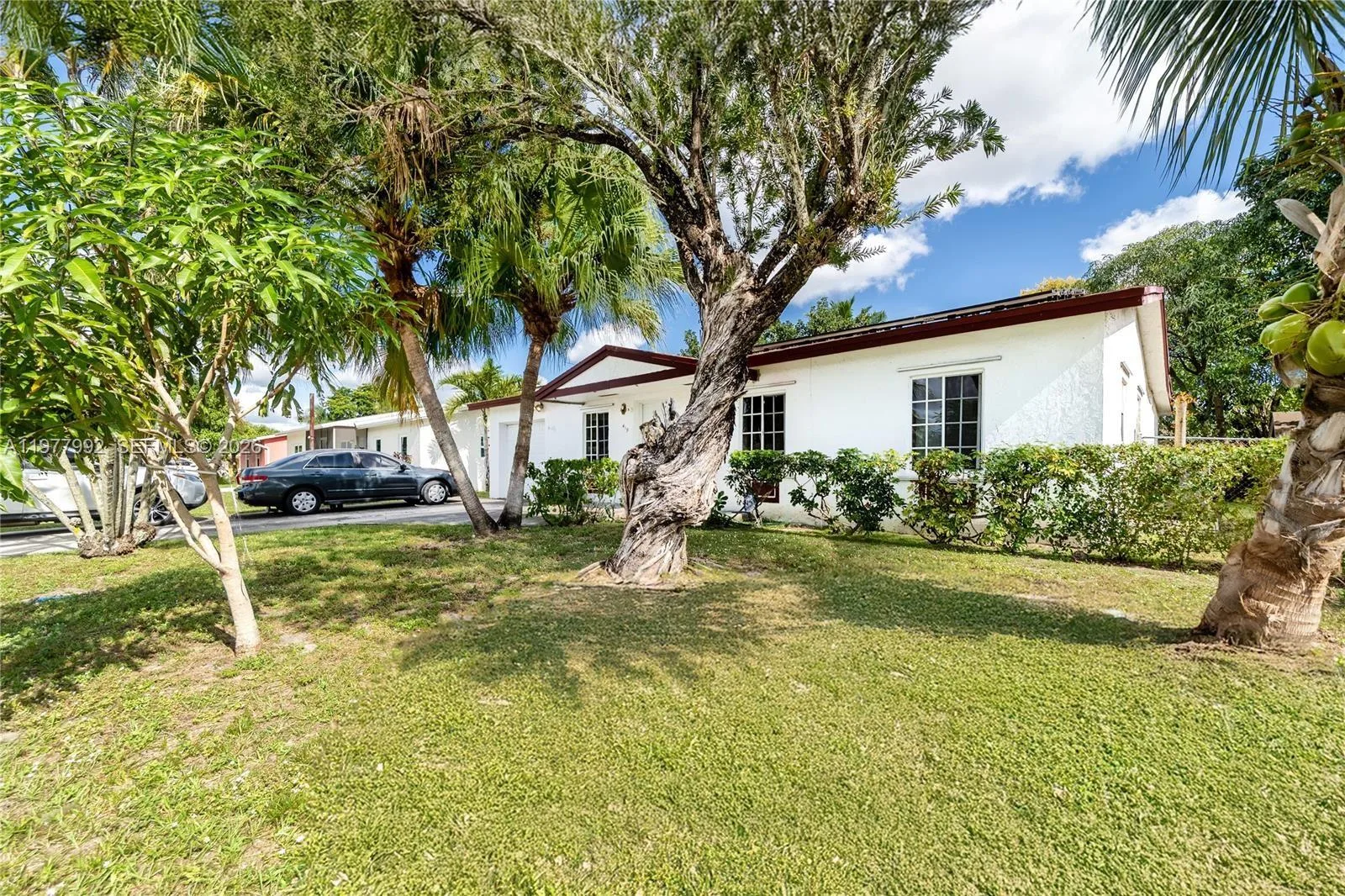 419 SW 80th Ave, Pompano Beach, FL 33068 photo 3