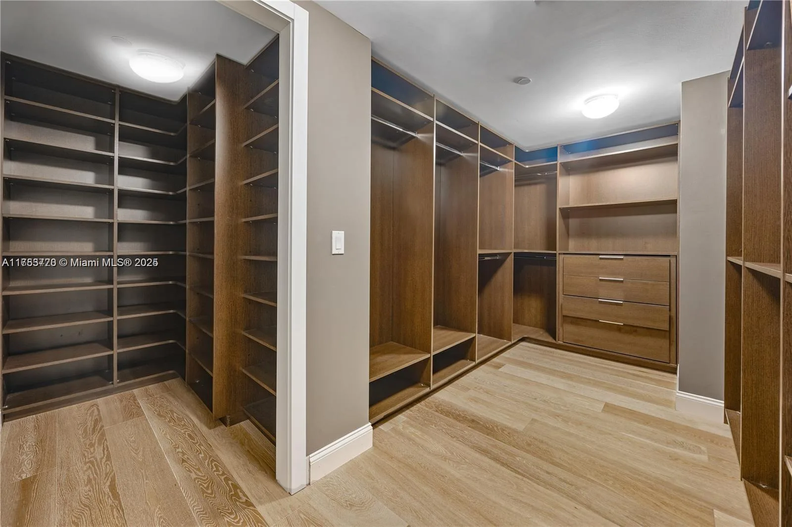 17001 Collins Ave # 4705, Sunny Isles Beach, FL 33160 photo 11
