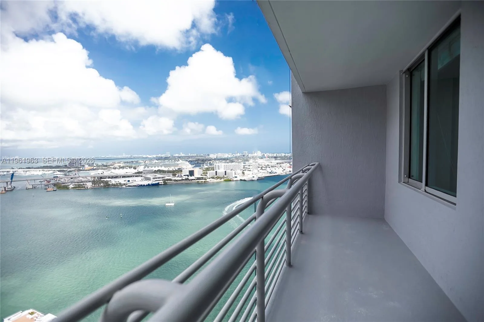 335 S BISCAYNE BL # 3210, Miami, FL 33131
