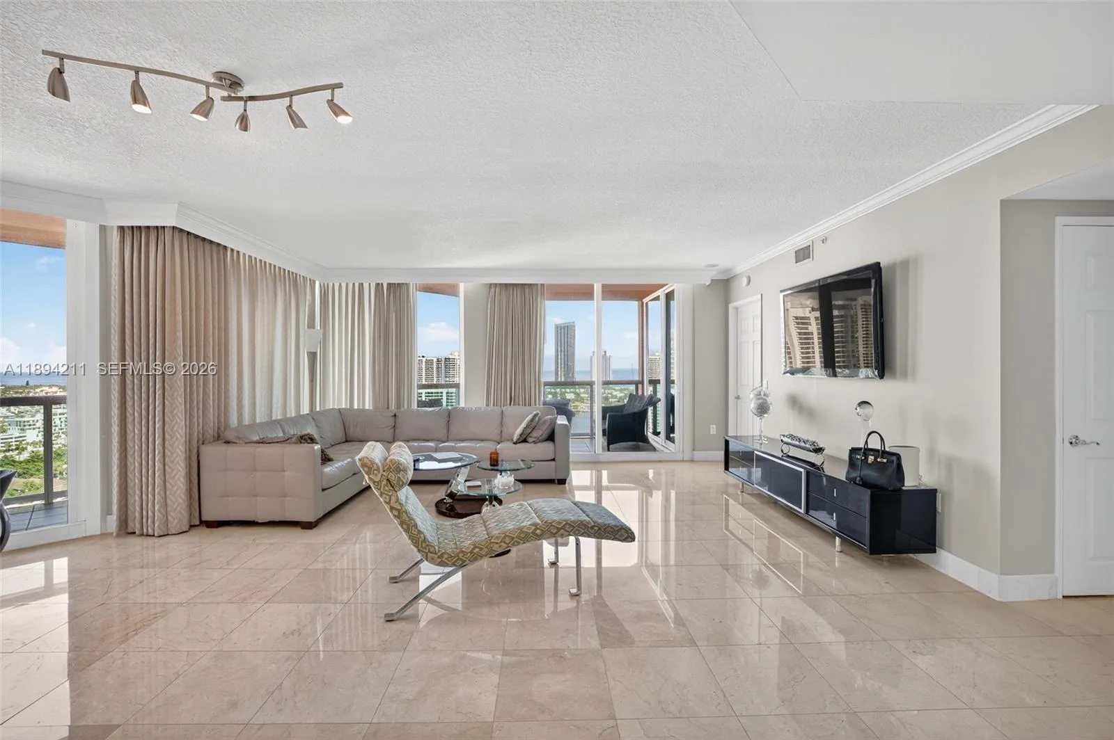 3370 Hidden Bay Dr # 2607, Aventura, FL 33180
