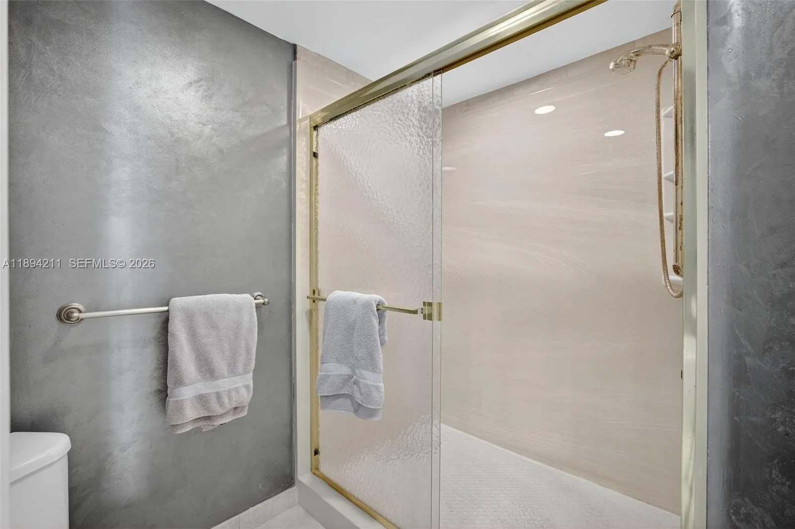 3370 Hidden Bay Dr # 2607, Aventura, FL 33180 photo 9