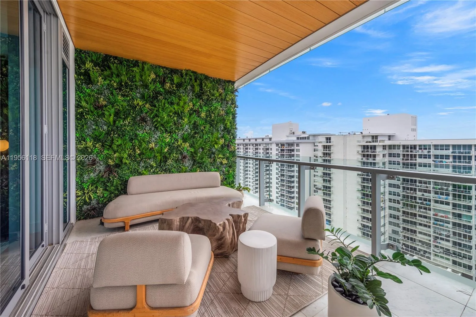 5775 Collins Ave # 1405, Miami Beach, FL 33140 photo 11