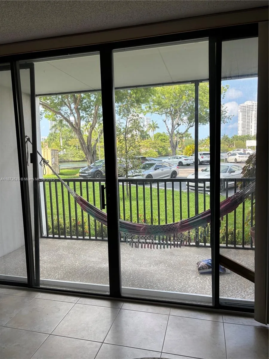3475 N Country Club Dr # 116, Aventura, FL 33180 photo 11