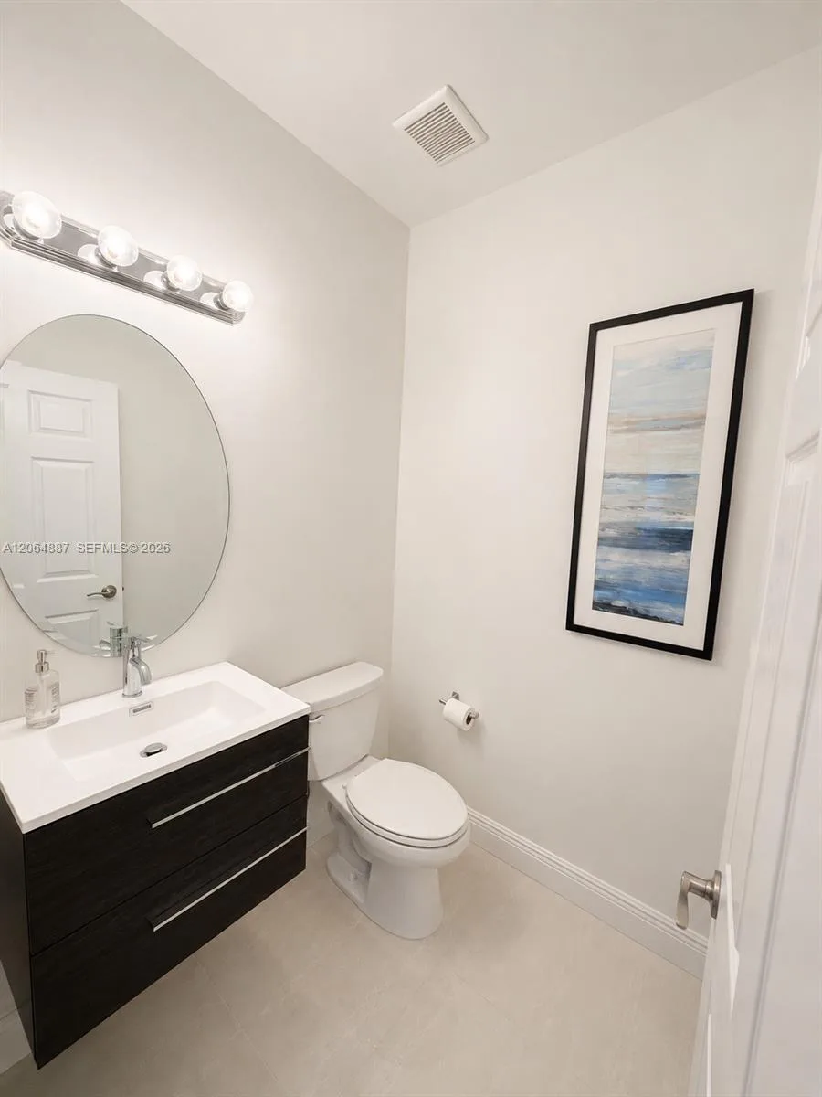 10614 W 35th Ln, Hialeah, FL 33018 photo 10