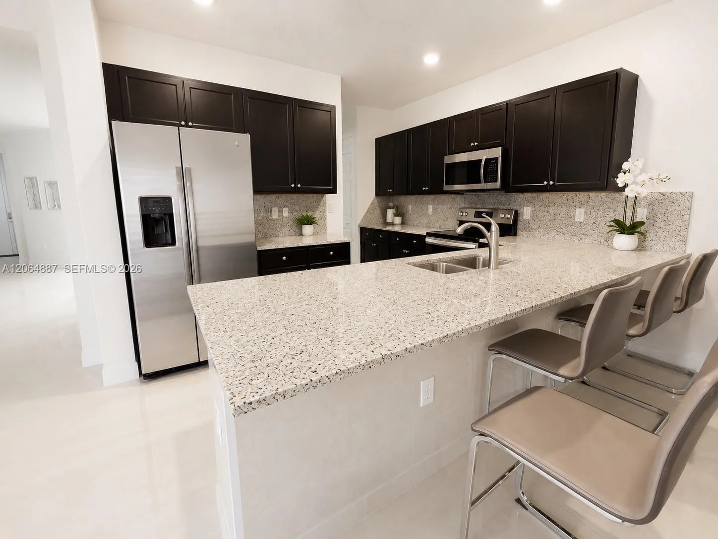 10614 W 35th Ln, Hialeah, FL 33018 photo 2