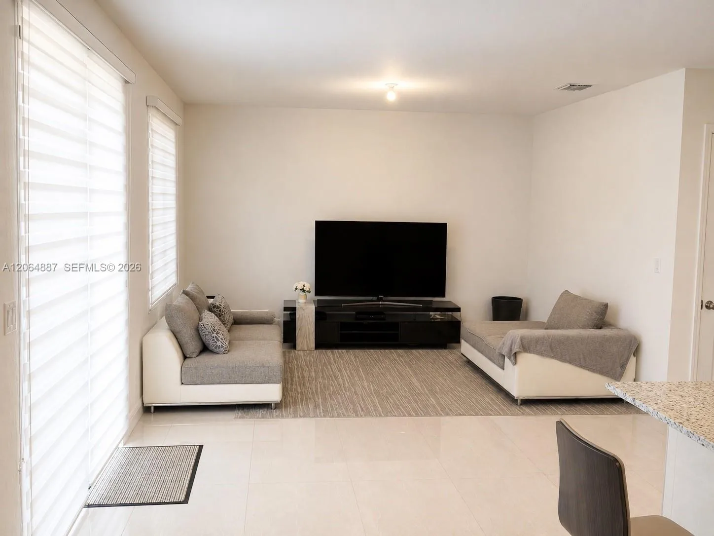 10614 W 35th Ln, Hialeah, FL 33018 photo 4