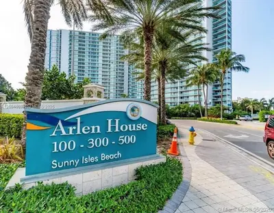 Arlen House East