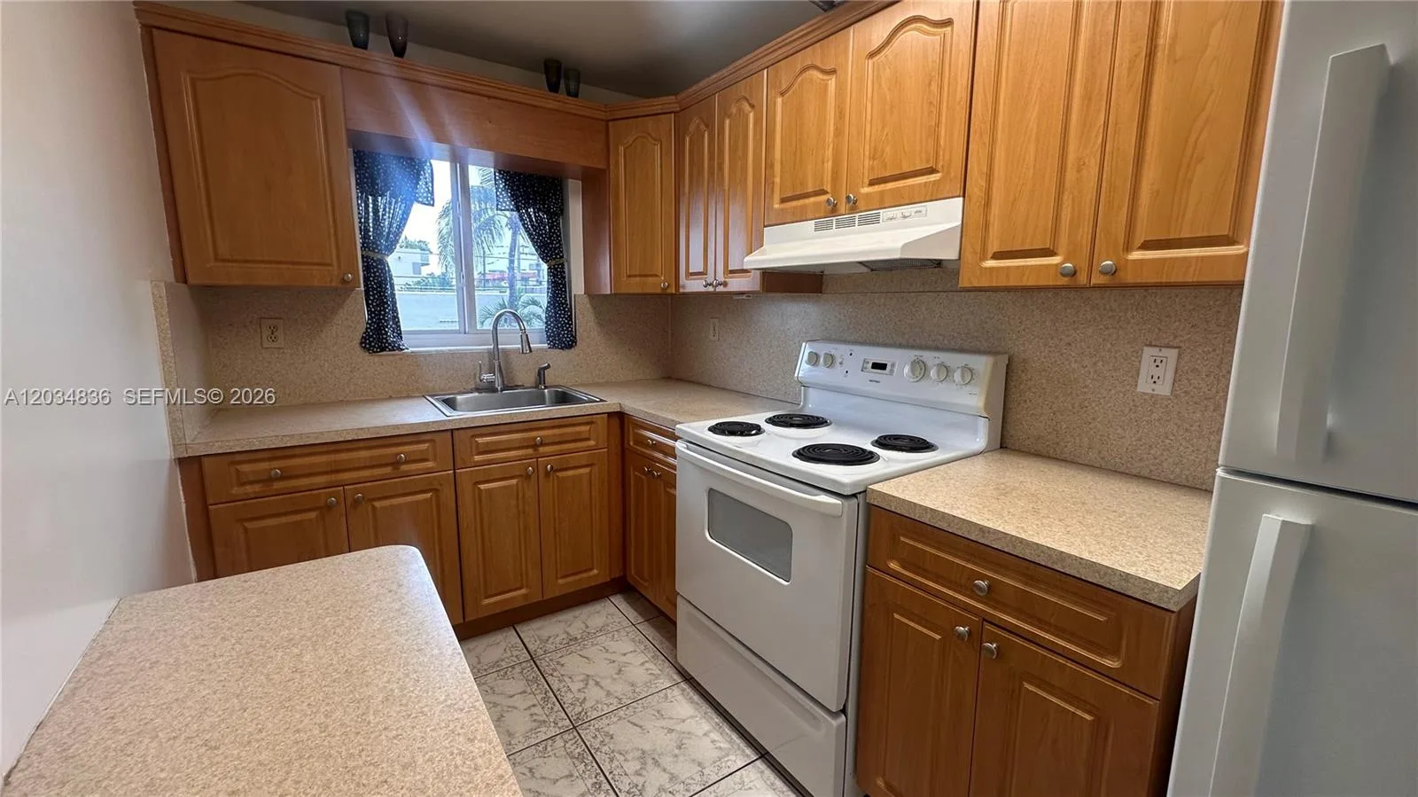 7646 Abbott Ave # 3, Miami Beach, FL 33141