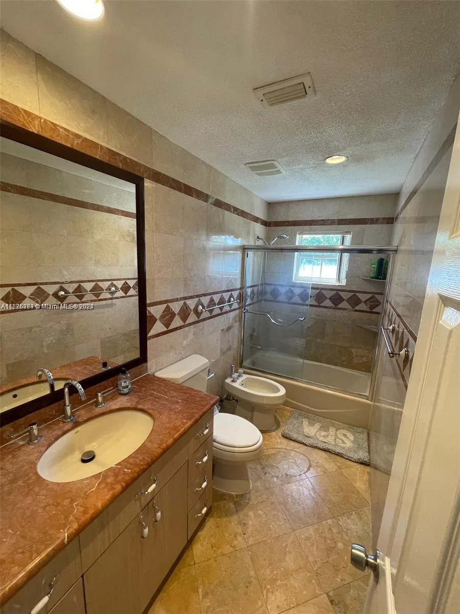 1531 Moffett St, Hollywood, FL 33020 photo 13