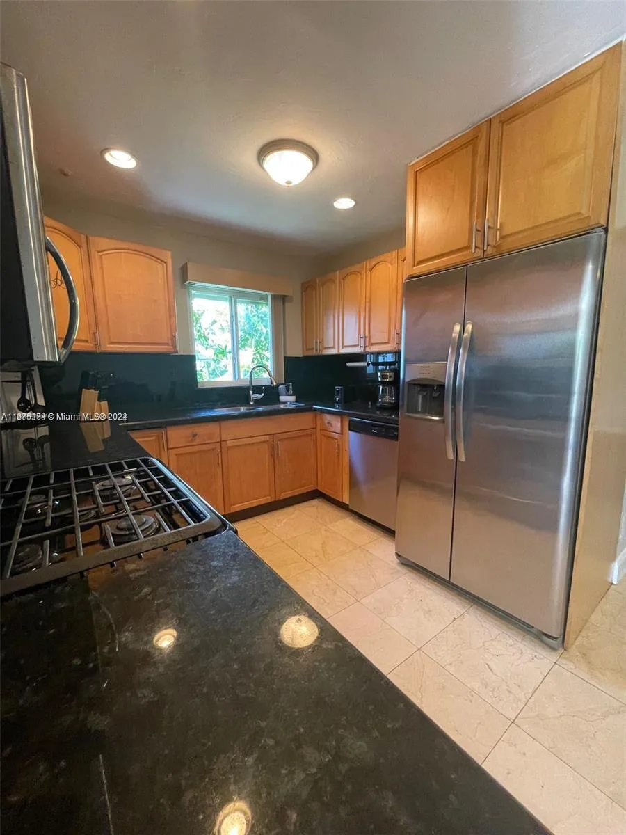 1531 Moffett St, Hollywood, FL 33020 photo 3
