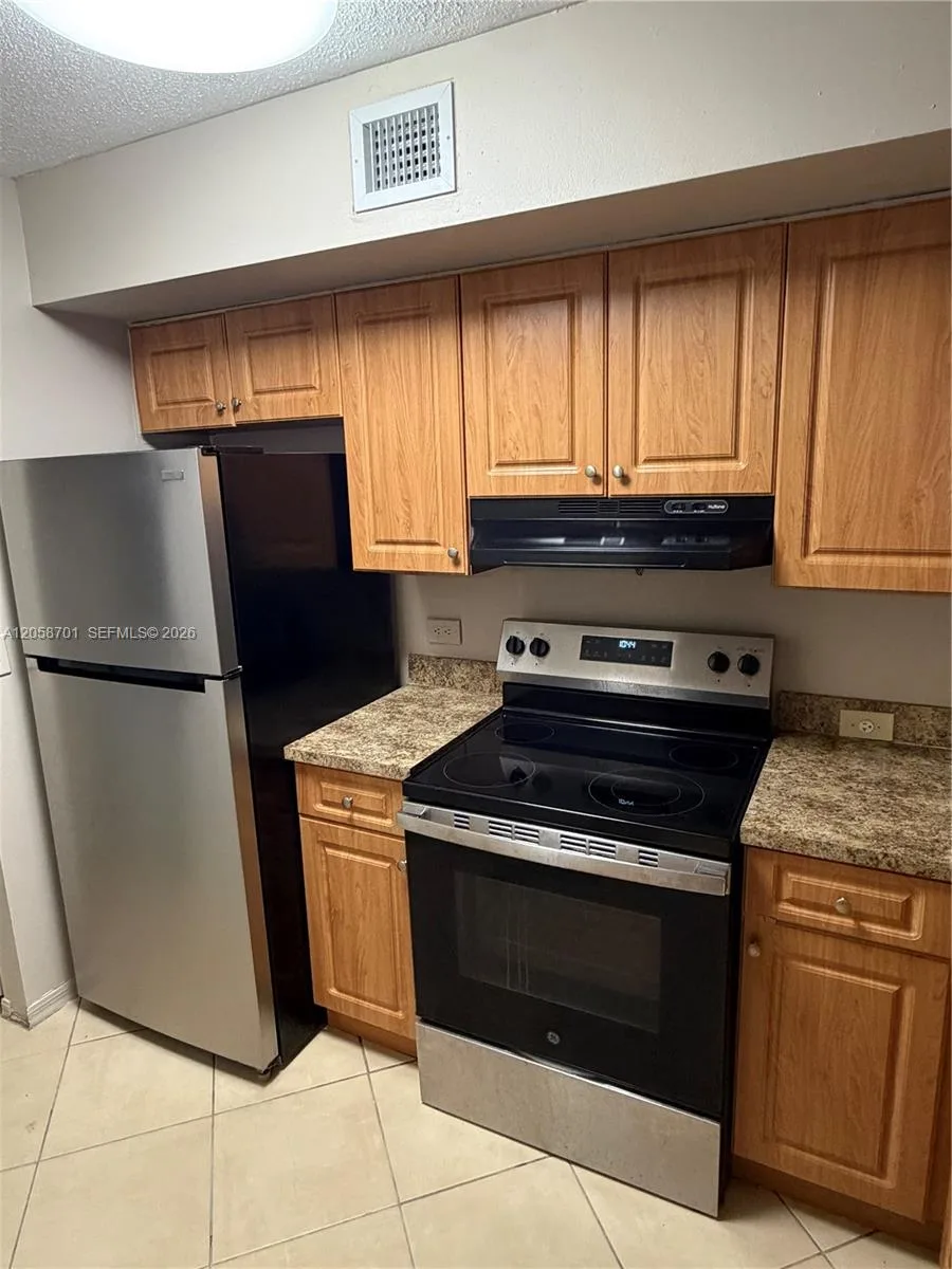 11155 SW 5th Pl # 202, Pembroke Pines, FL 33025 photo 3