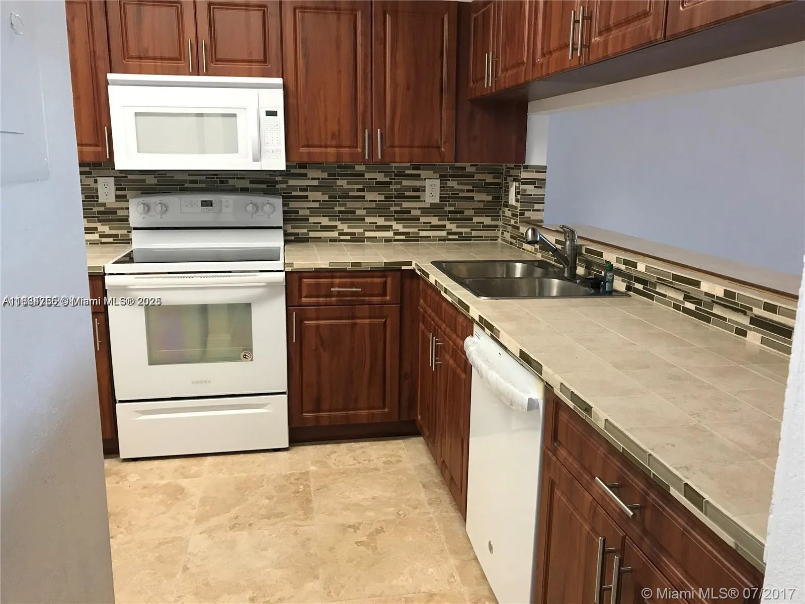 10288 NW 9th St Cir # 205, Miami, FL 33172 photo 5
