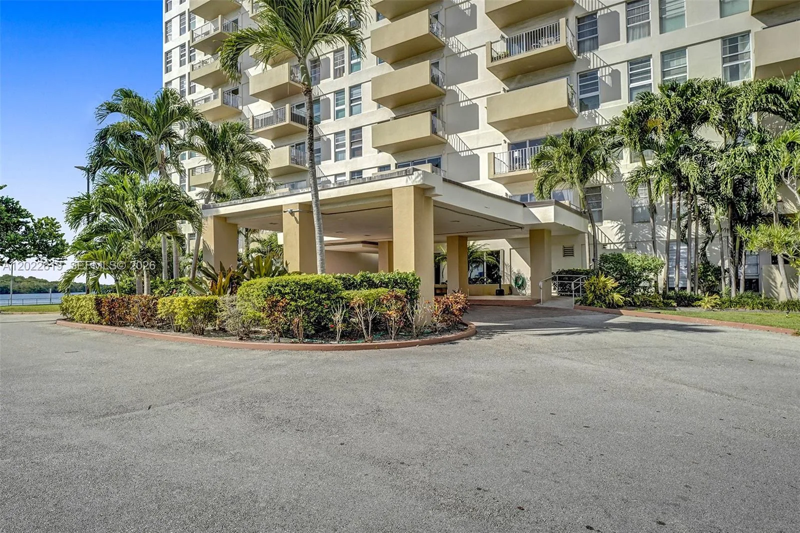 880 NE 69th St # 5G, Miami, FL 33138 photo 7