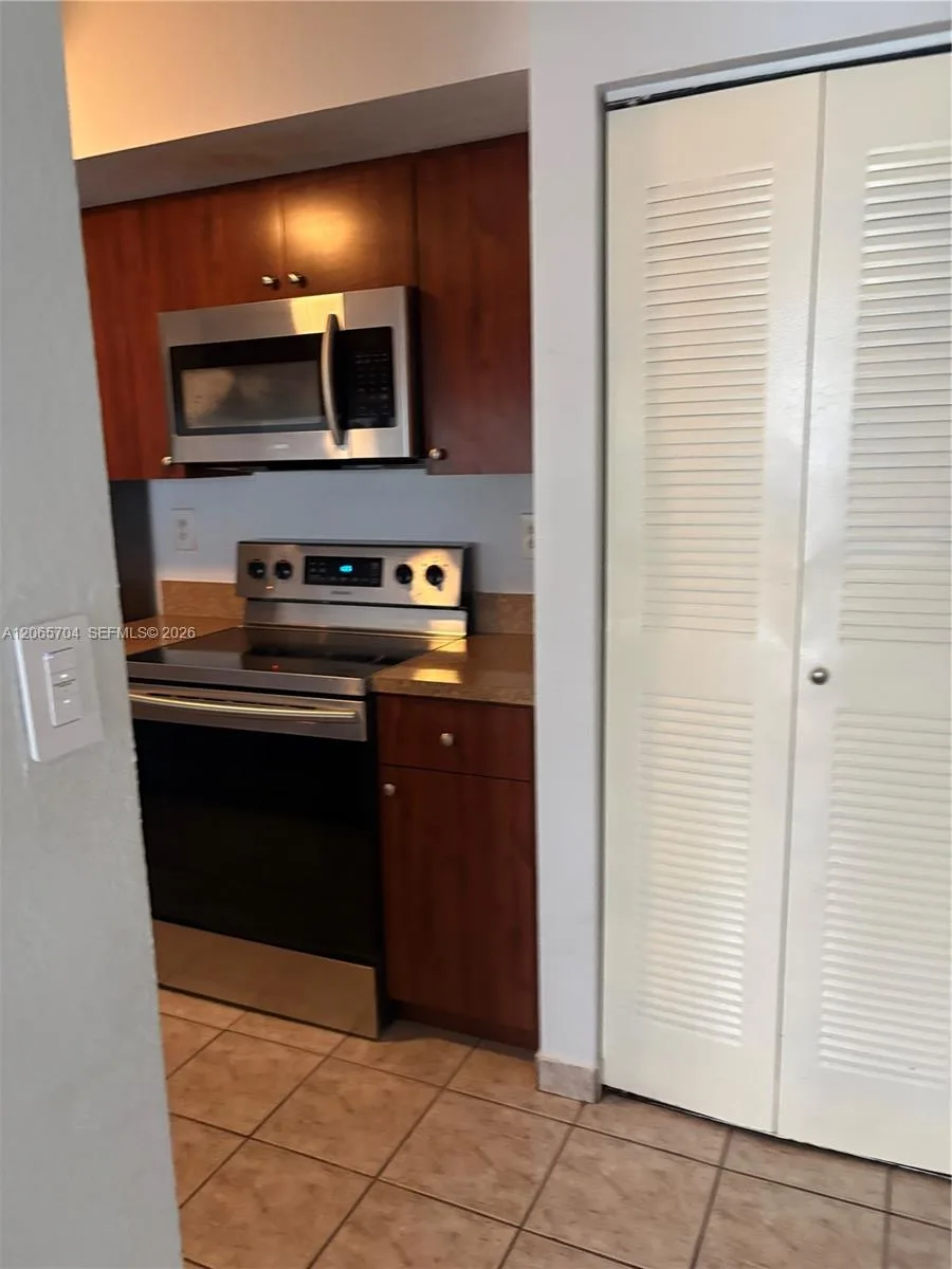 18236 Mediterranean Blvd # 3-12, Hialeah, FL 33015 photo 10