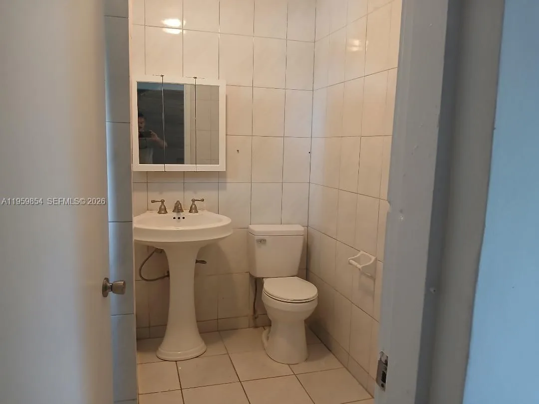 1535 NW 85th St, Miami, FL 33147 photo 2
