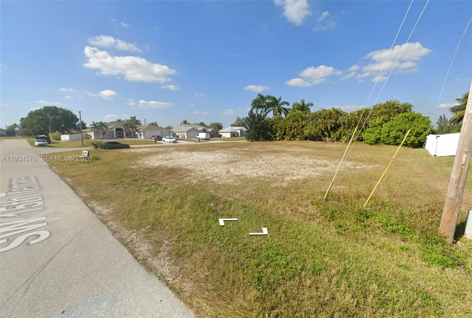 1517 SW 4th Place, Cape Coral, FL 33991 photo 3