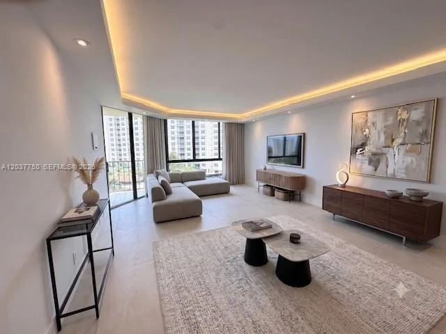 520 Brickell Key Dr # A713, Miami, FL 33131
