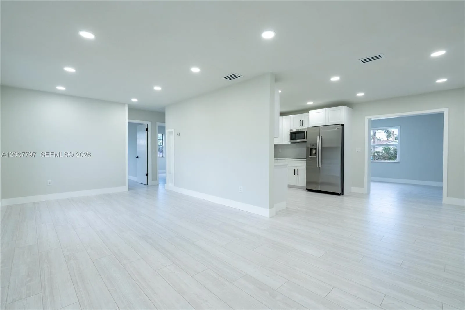 1550 NE 9th Ct, Homestead, FL 33033 photo 4