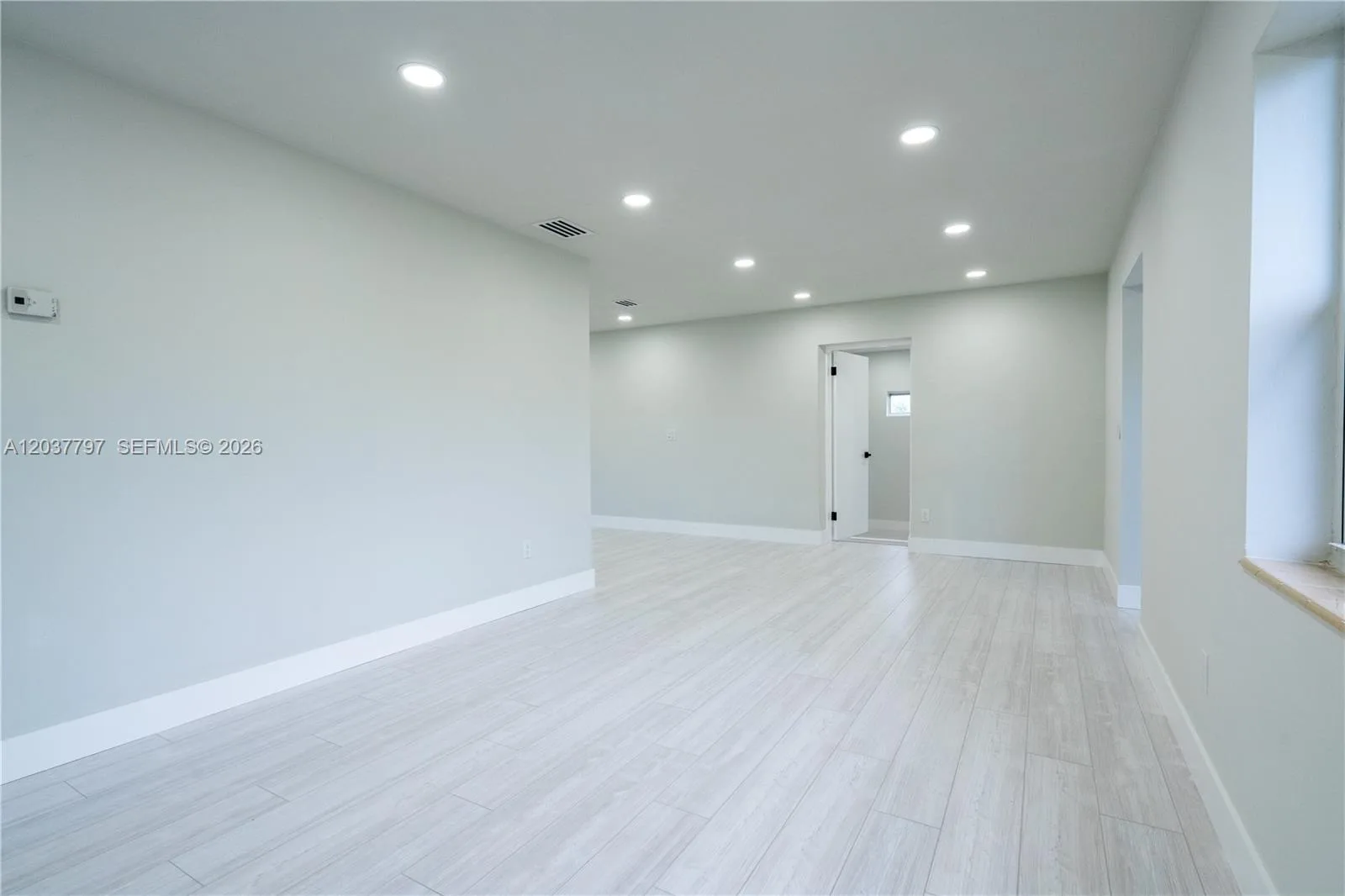 1550 NE 9th Ct, Homestead, FL 33033 photo 5