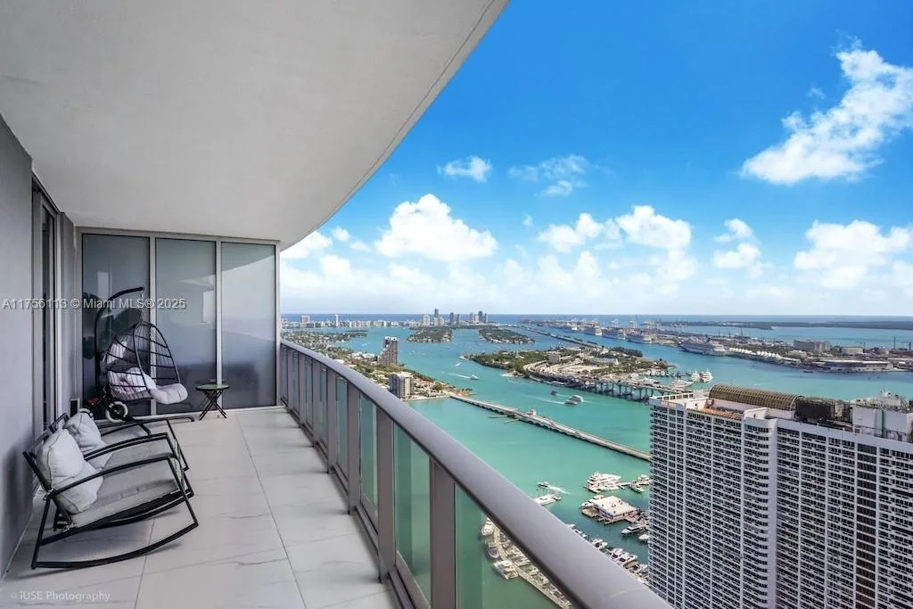 488 NE 18th St # 4904, Miami, FL 33132 photo 5