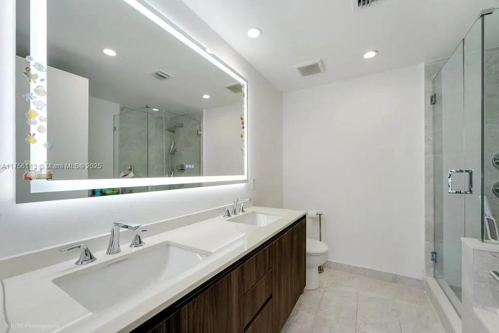 488 NE 18th St # 4904, Miami, FL 33132 photo 8