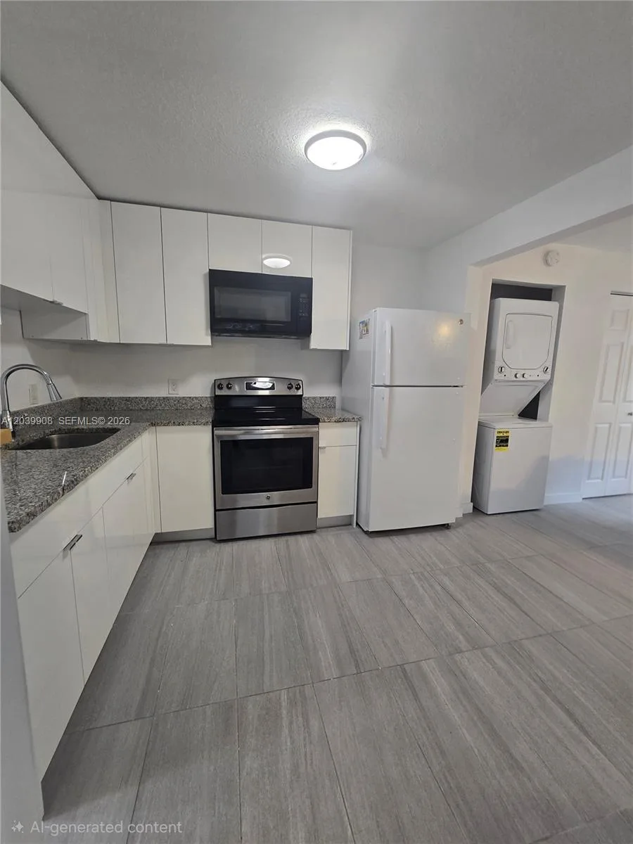 237 SW 13th St # 5, Dania Beach, FL 33004