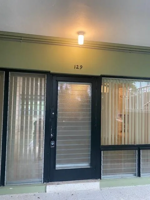 1911 NE 8th Court # 129, Fort Lauderdale, FL 33304