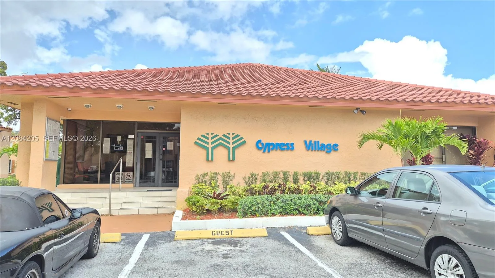 7100 Fairway Dr # K9, Miami Lakes, FL 33014