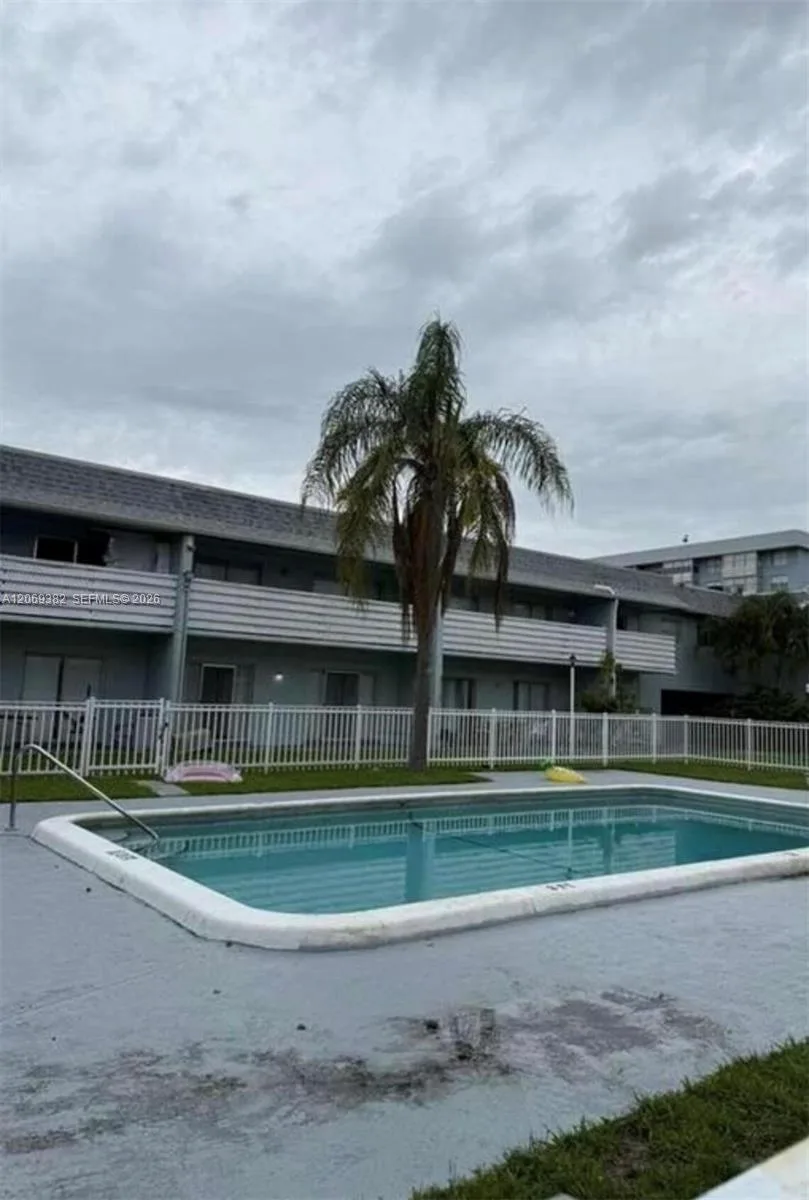4251 NW 5th St # 131, Plantation, FL 33317