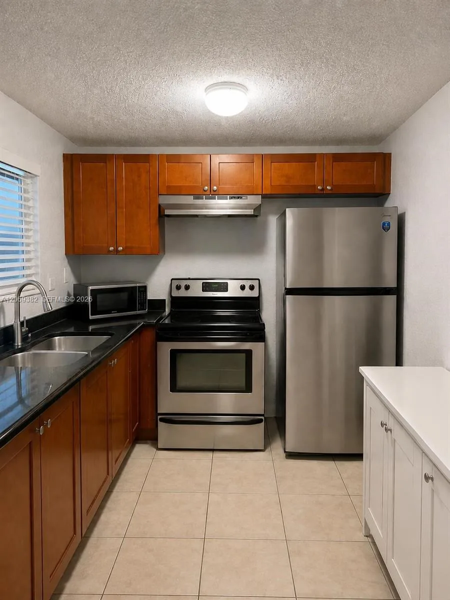 4251 NW 5th St # 131, Plantation, FL 33317 photo 2