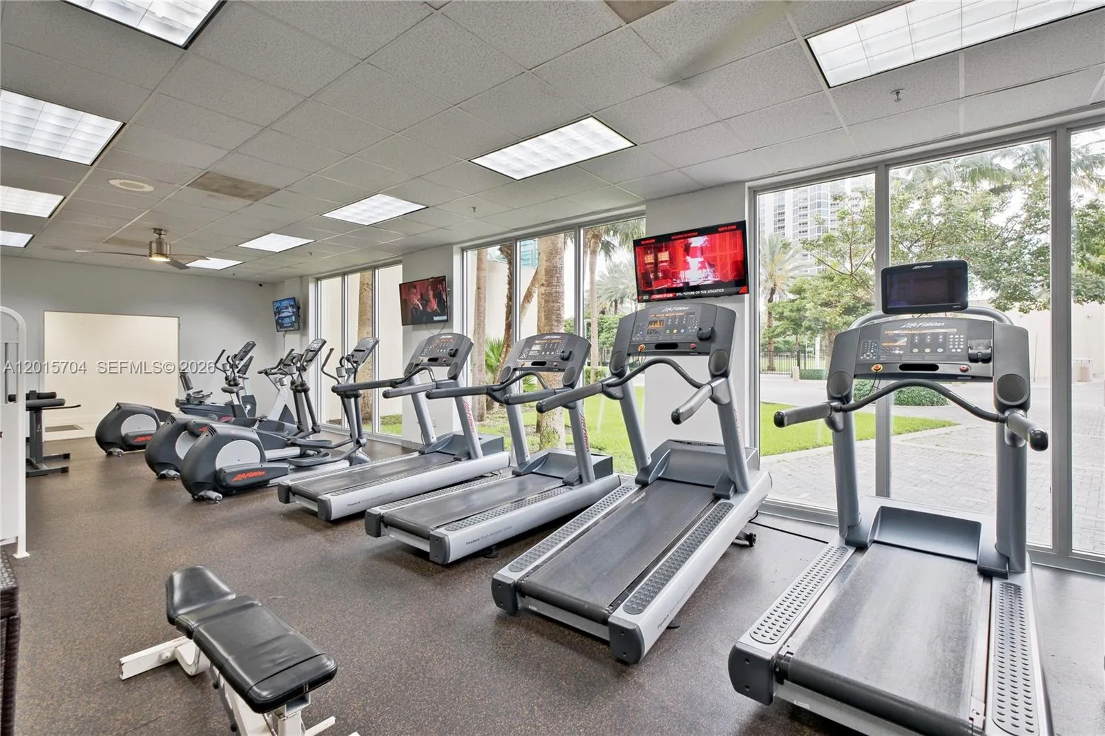 19370 Collins Ave # 826, Sunny Isles Beach, FL 33160 photo 8