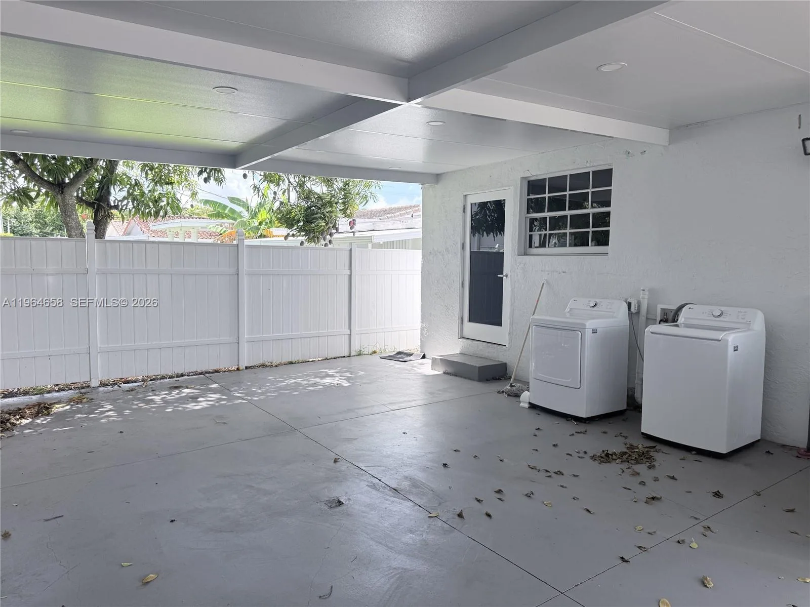 6829 SW 25th St, Miami, FL 33155 photo 7