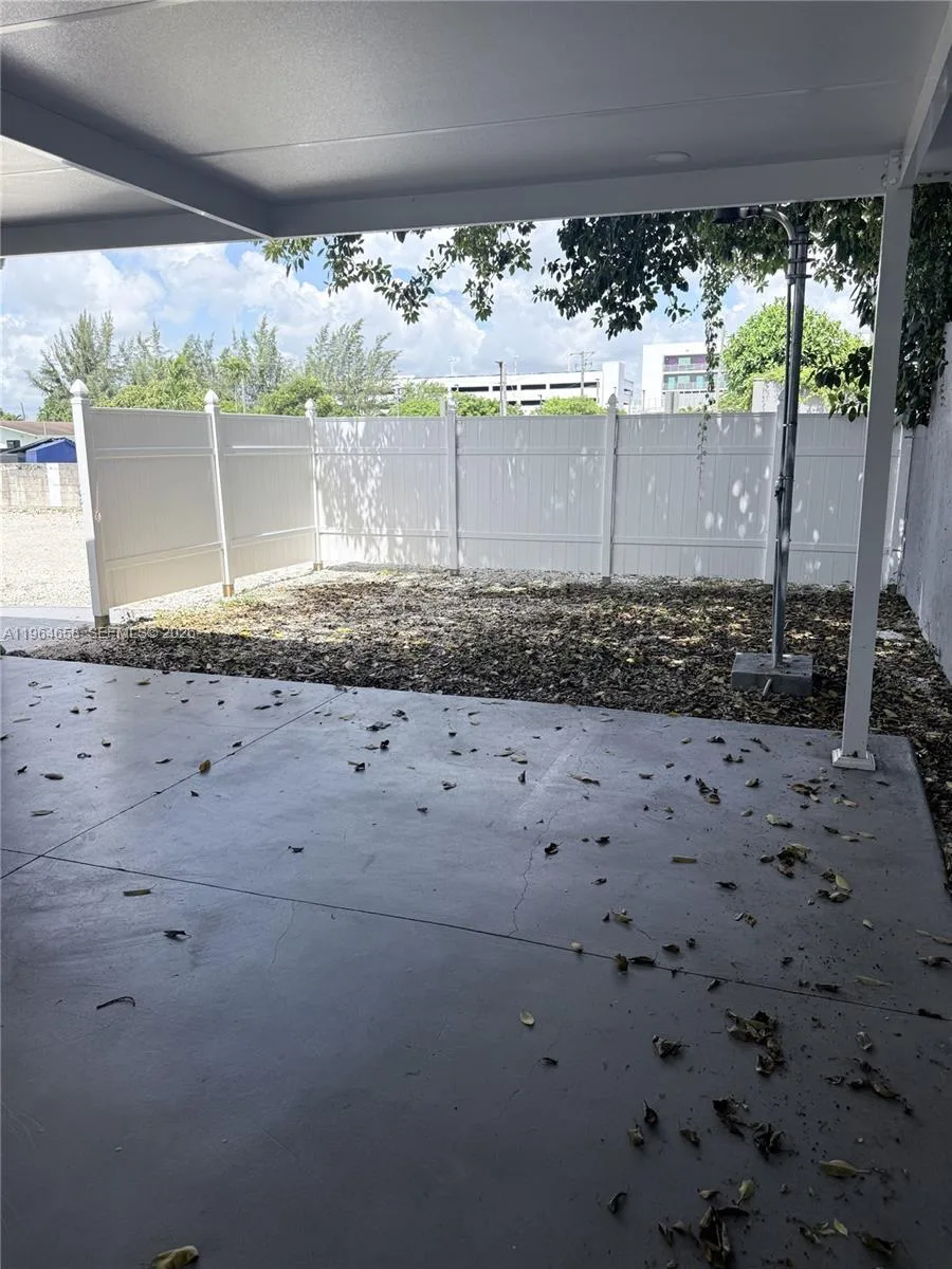 6829 SW 25th St, Miami, FL 33155 photo 8