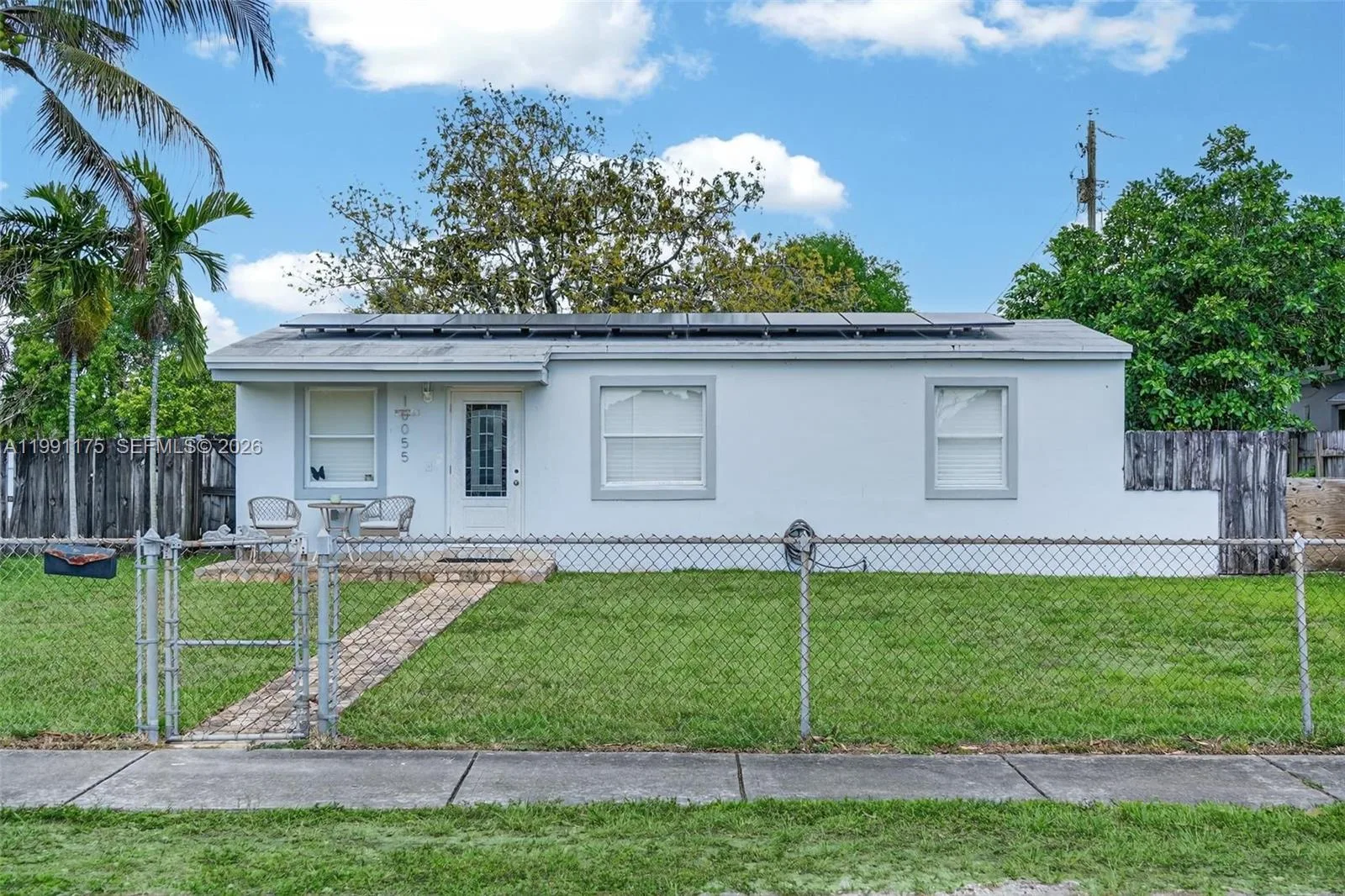 10055 SW 52nd Ter, Miami, FL 33165 photo 3