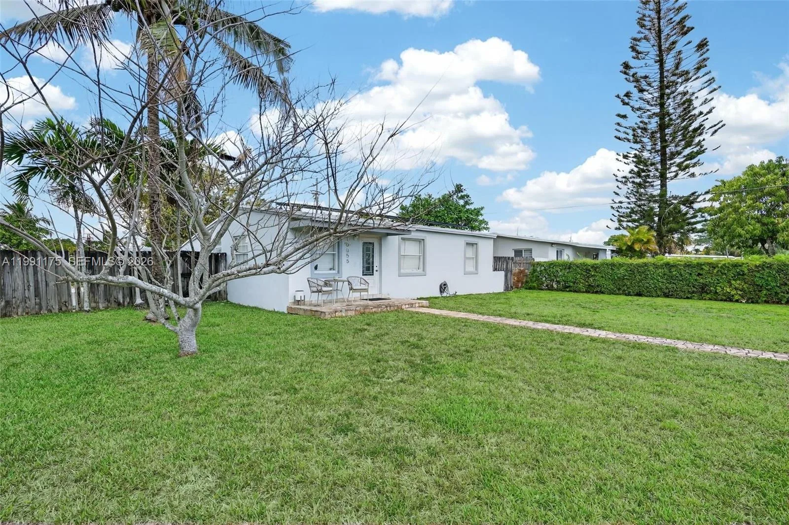 10055 SW 52nd Ter, Miami, FL 33165 photo 5