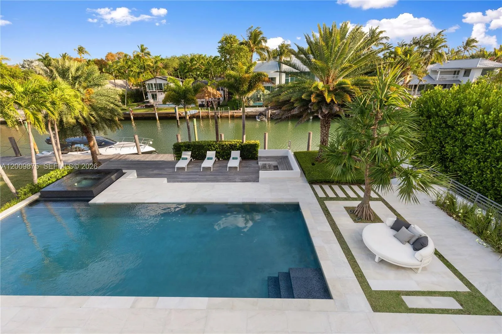120 Knollwood Dr, Key Biscayne, FL 33149 photo 4