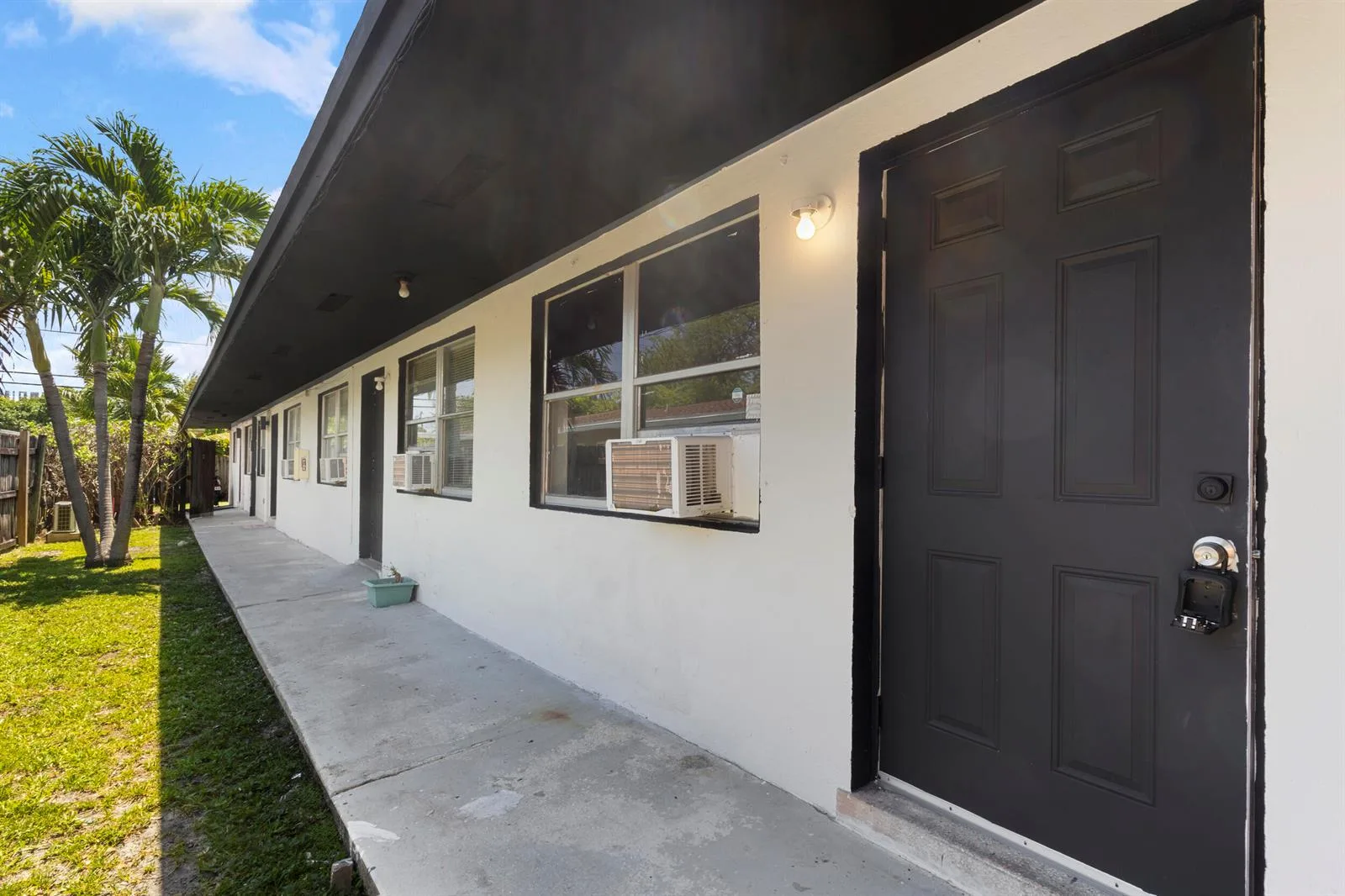 730 NW 4th Avenue, Fort Lauderdale, FL 33311