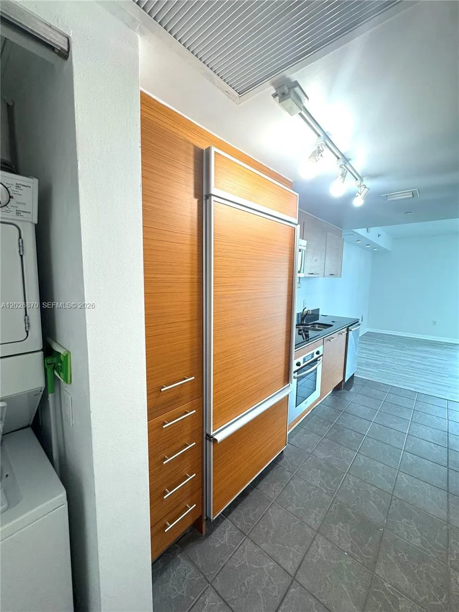50 Biscayne Blvd # 3303, Miami, FL 33132 photo 10