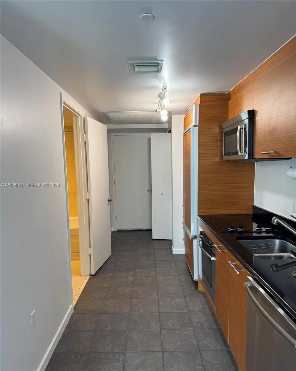 50 Biscayne Blvd # 3303, Miami, FL 33132 photo 4