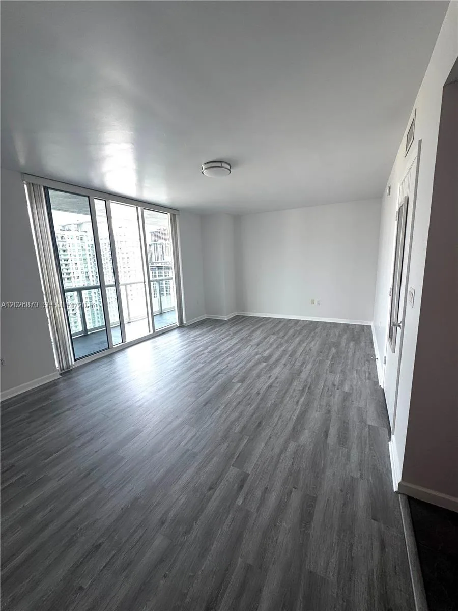 50 Biscayne Blvd # 3303, Miami, FL 33132 photo 7