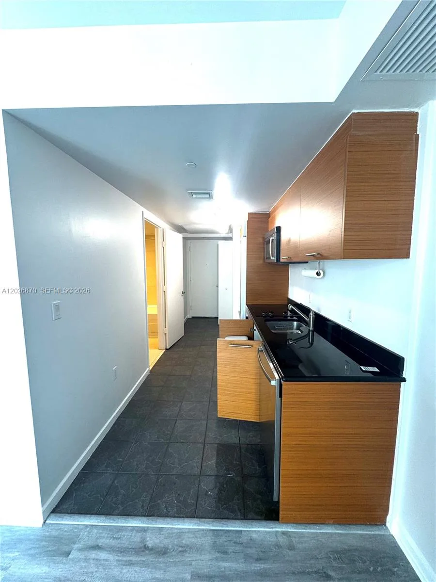 50 Biscayne Blvd # 3303, Miami, FL 33132 photo 9