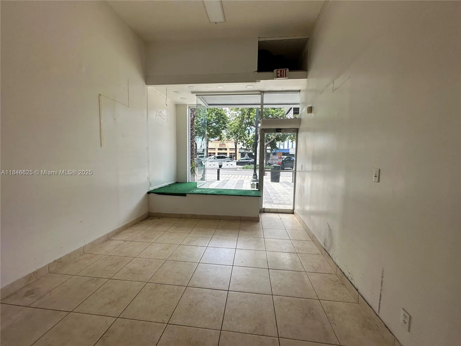 1932 Hollywood Blvd, Hollywood, FL 33020 photo 2