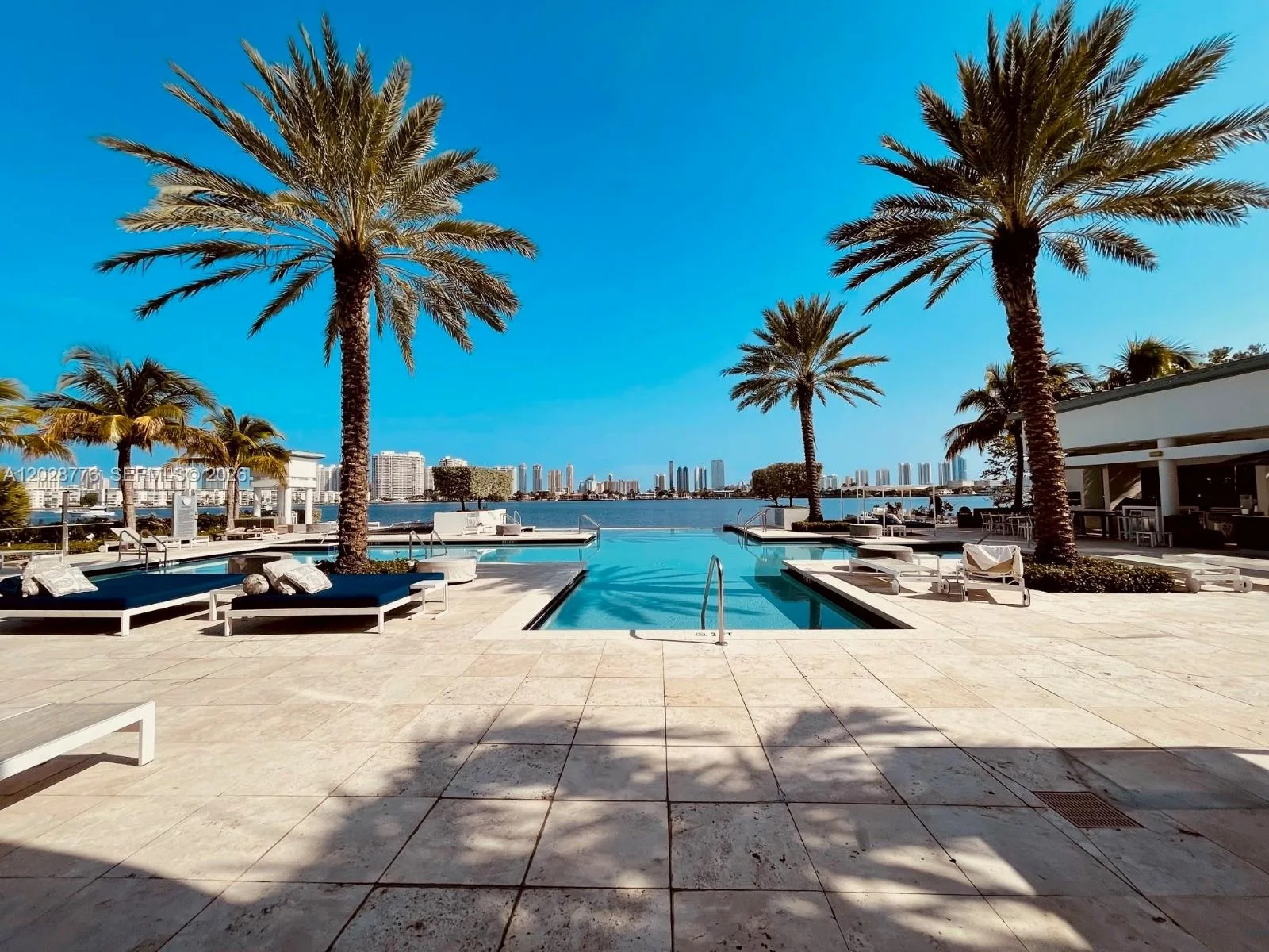17111 Biscayne Blvd # 208, North Miami Beach, FL 33160