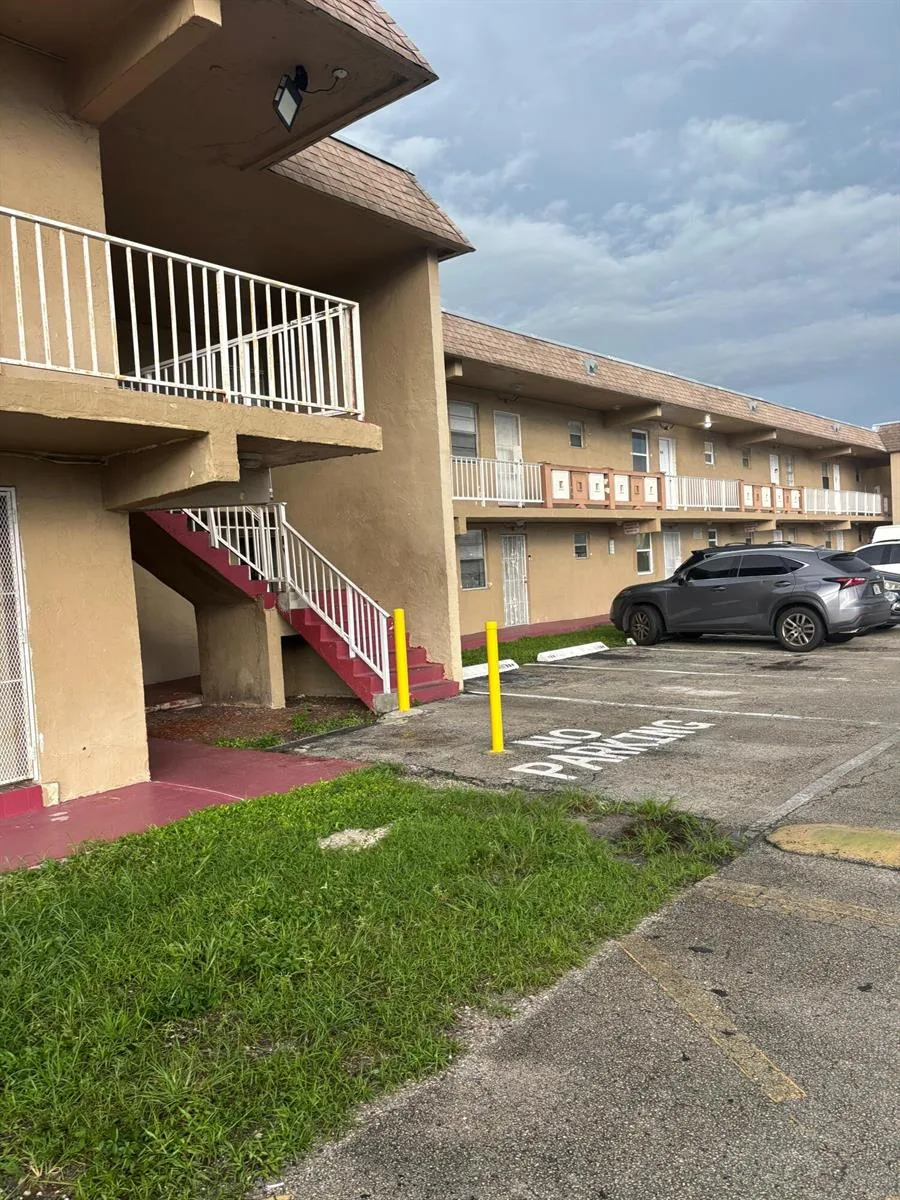 301 NW 177TH Street # 128, Miami Gardens, FL 33169