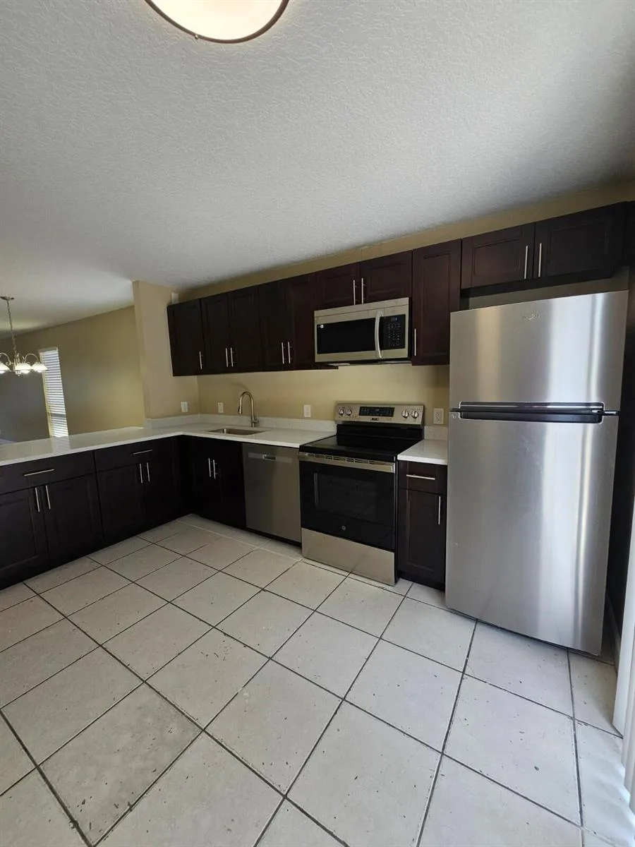 4876 Orleans Court # A, Haverhill, FL 33415 photo 8