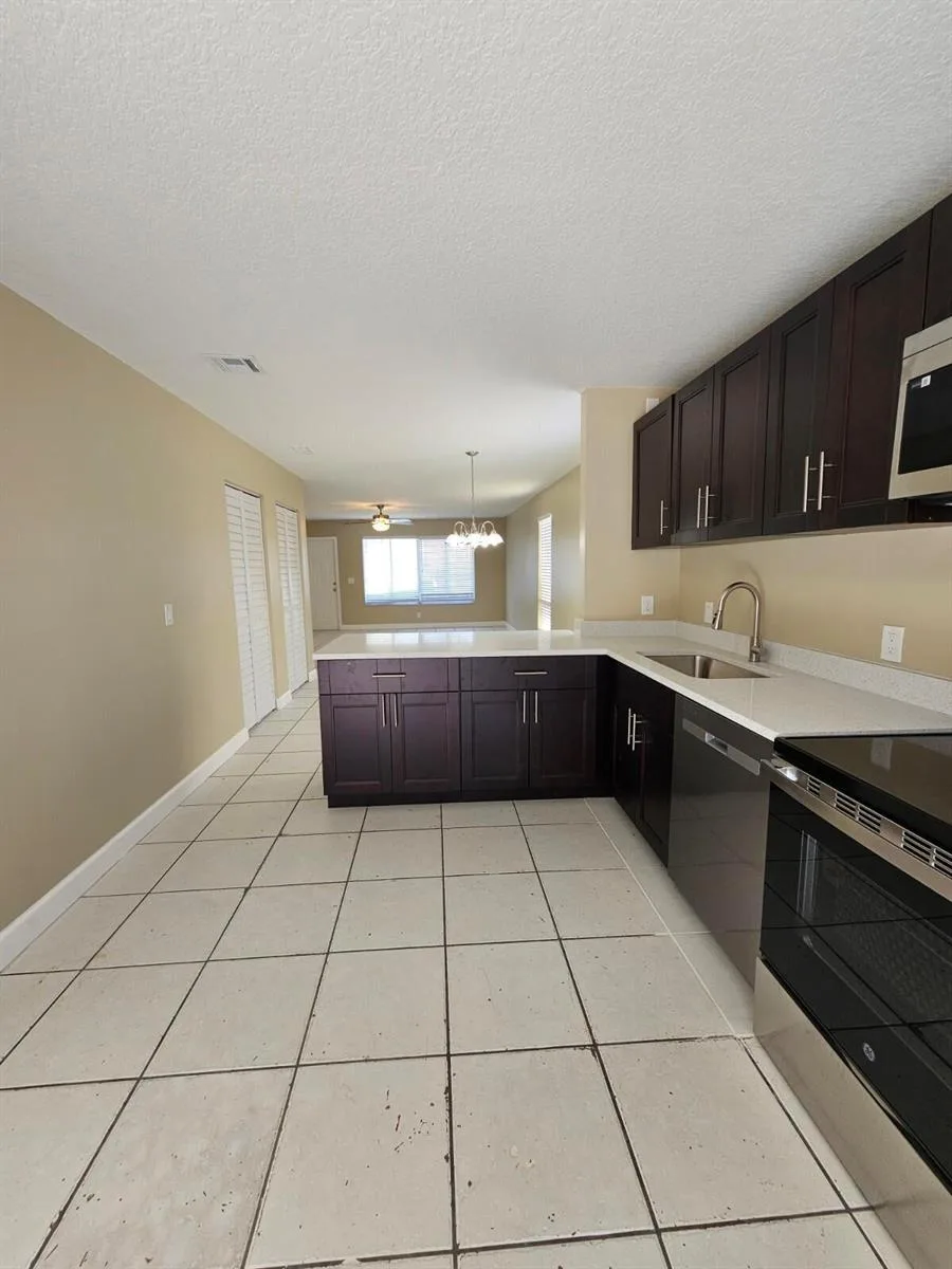 4876 Orleans Court # A, Haverhill, FL 33415 photo 9