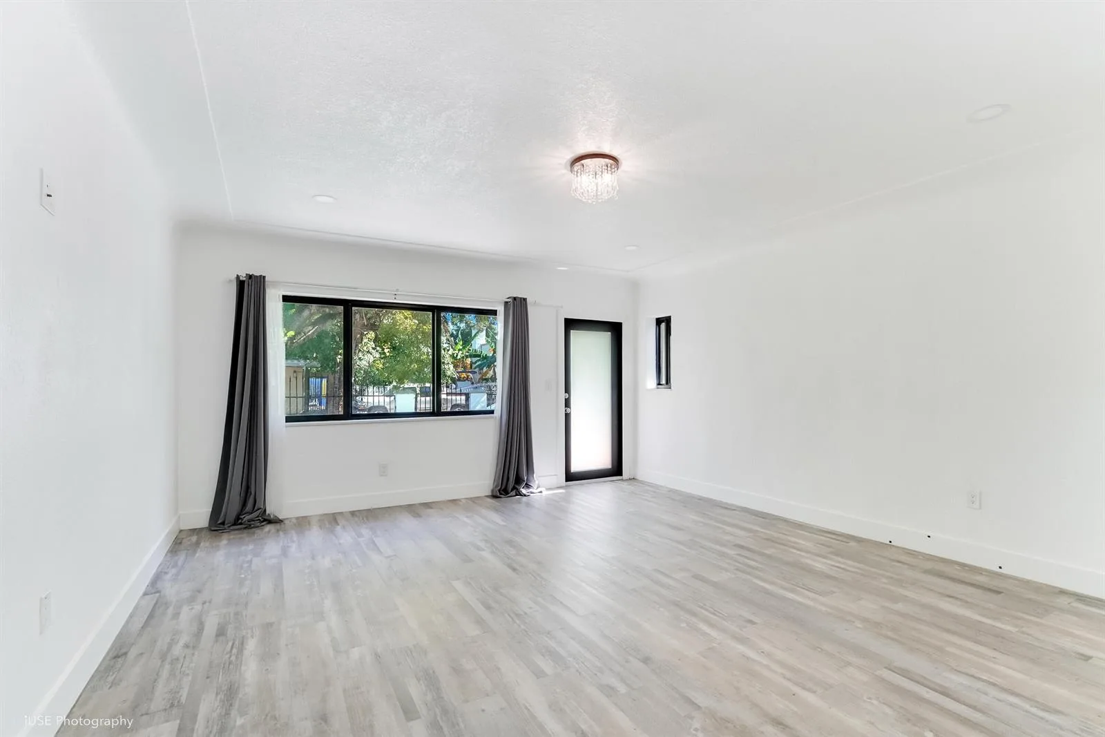 6820 NE 5th Avenue, Miami, FL 33138 photo 2