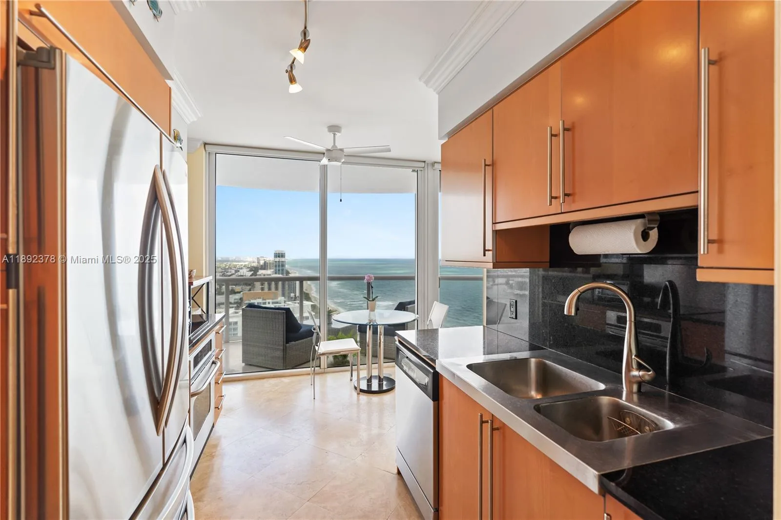 6365 Collins Ave # 3611, Miami Beach, FL 33141 photo 8