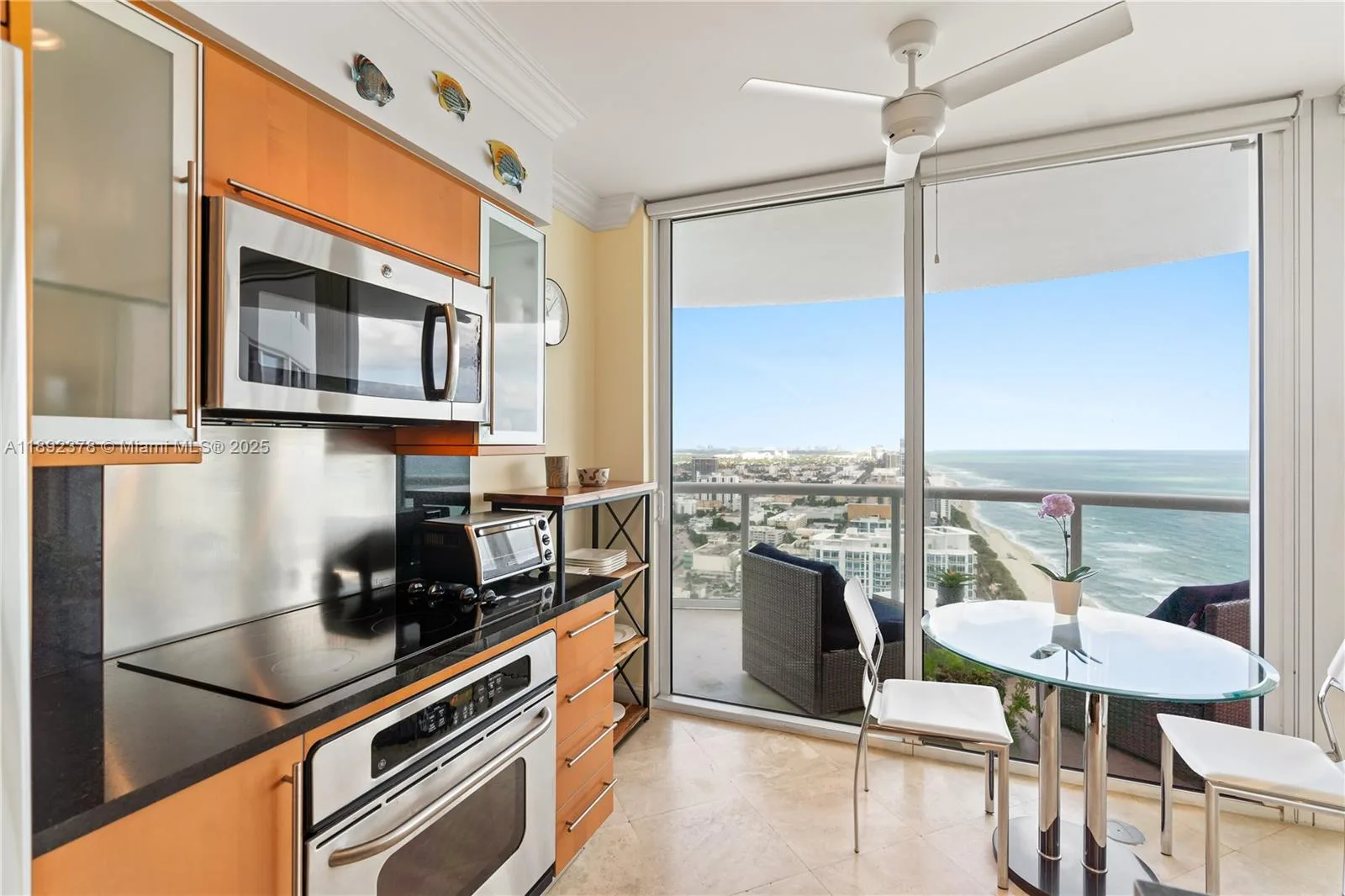 6365 Collins Ave # 3611, Miami Beach, FL 33141 photo 9
