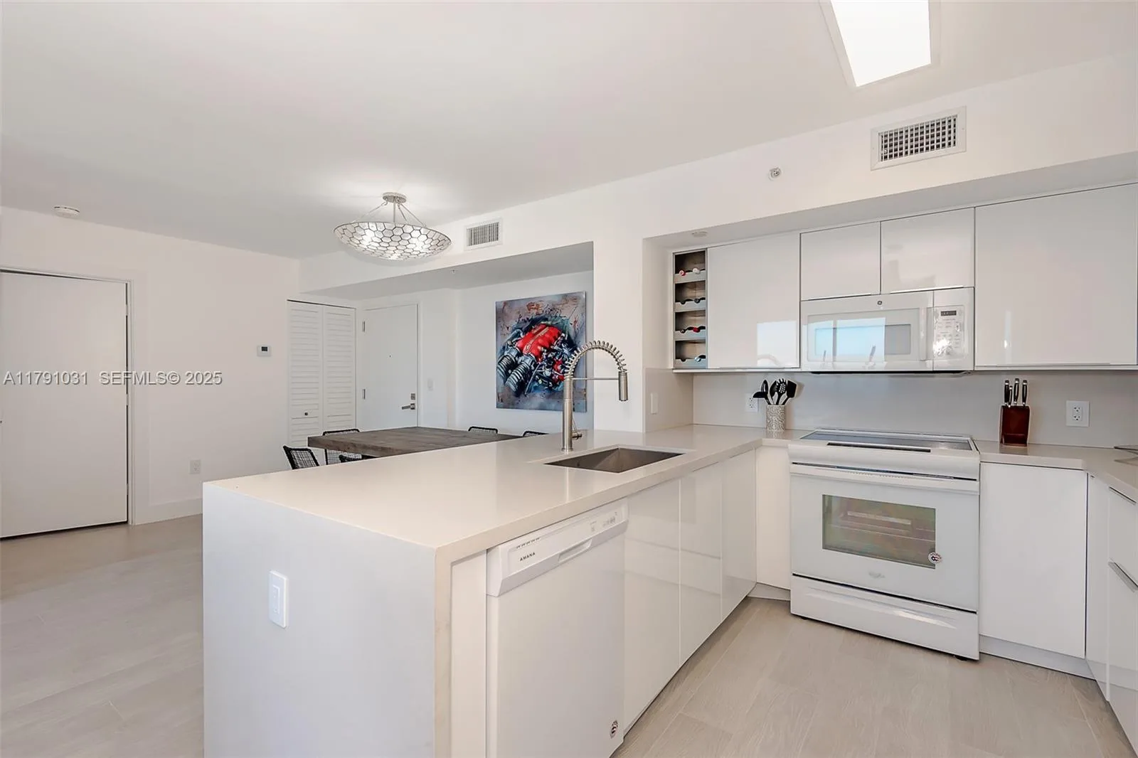 90 Alton Rd # 2410, Miami Beach, FL 33139 photo 10